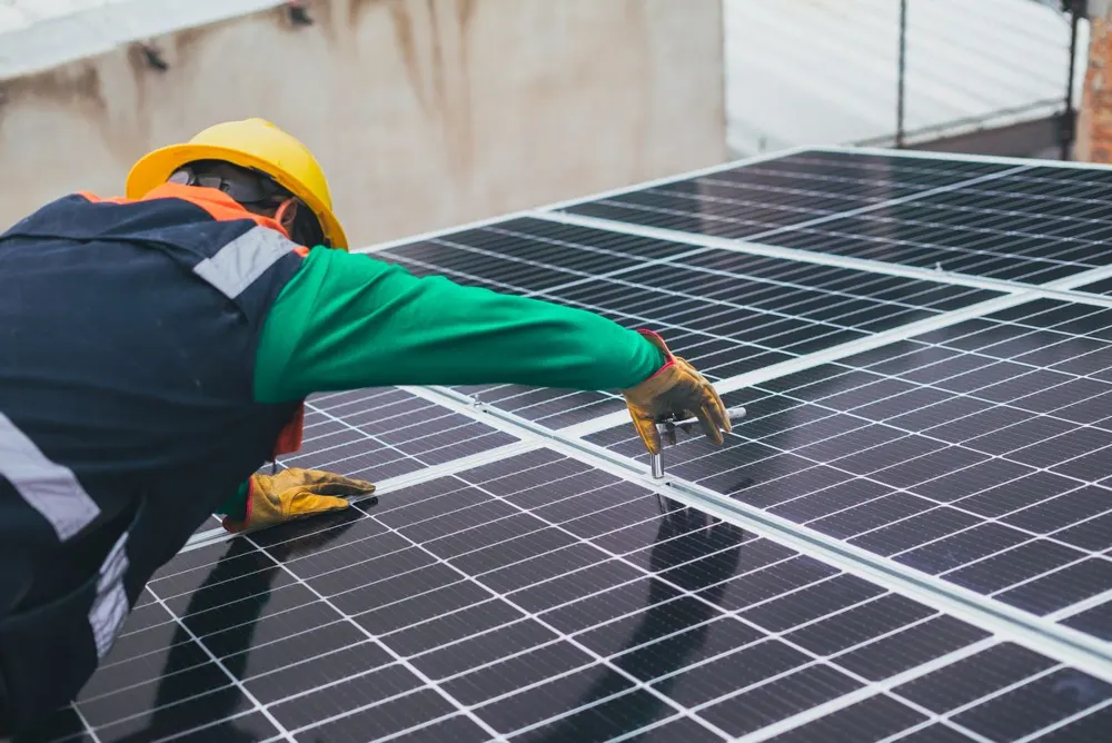 Thuisbatterij aan de wand in een Nederlandse woning